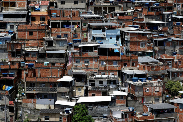 Solo Seguro: regularização fundiária chega ao Complexo do Alemão